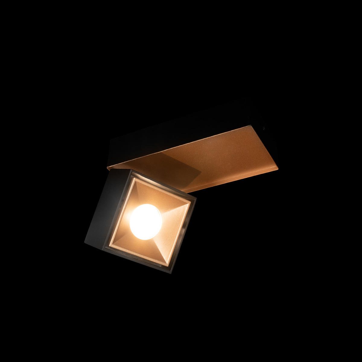 Накладной спот Loft IT Knof 10324/B Gold Black