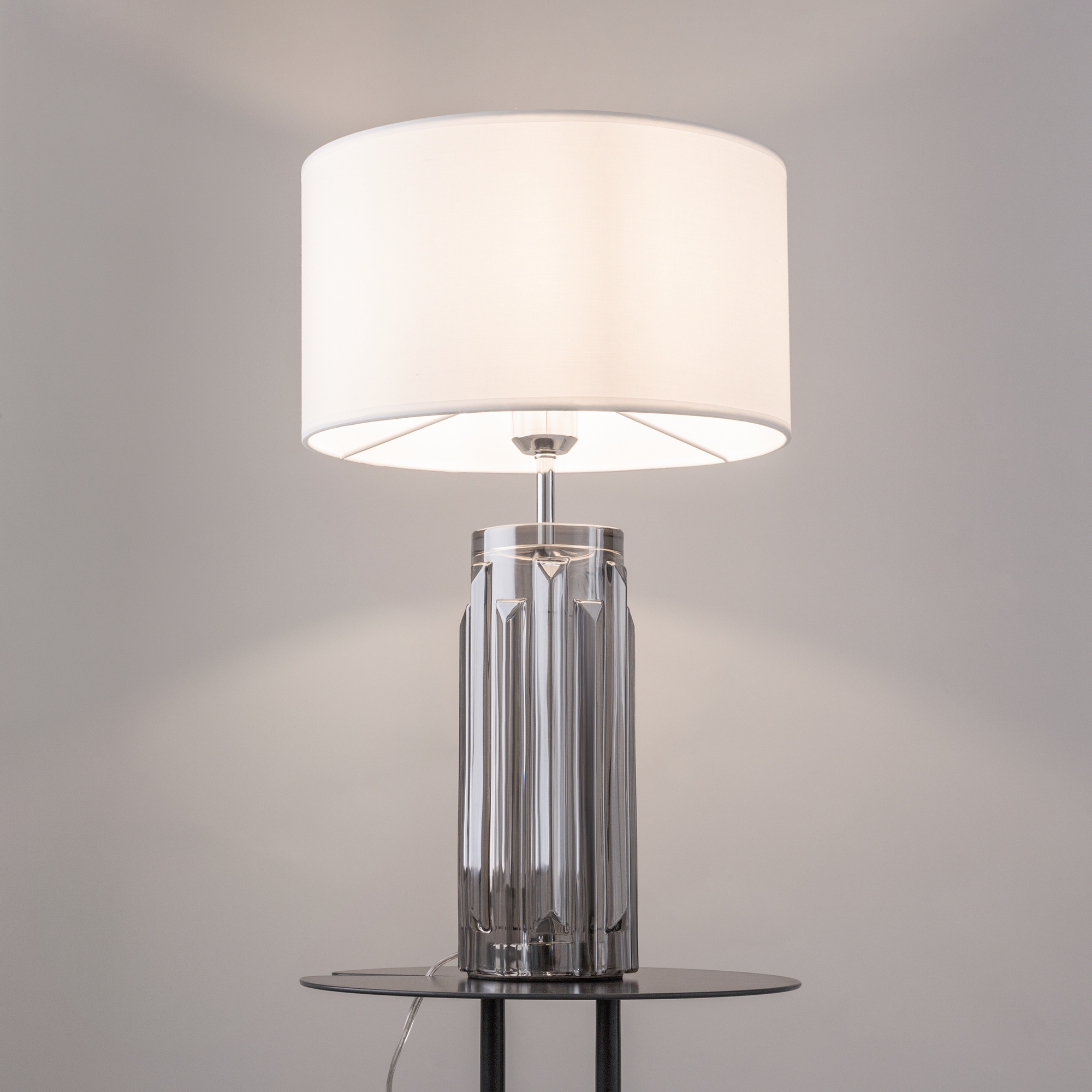 Настольная лампа Maytoni Muse MOD304TL-01GR