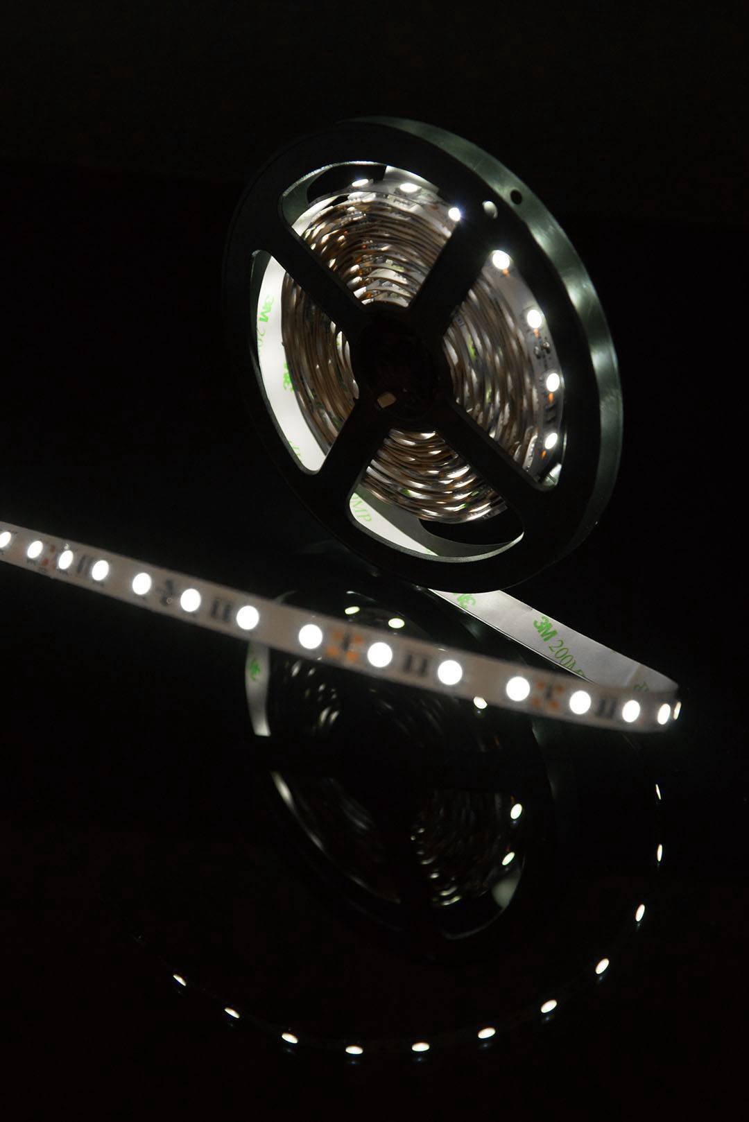 Светодиодная лента SWG SWG560-12-14.4-UW-M 009263