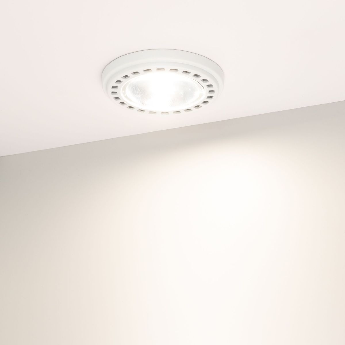Светодиодная лампа Arlight AR111-UNIT-GU10-15W-DIM Day4000 (WH, 24 deg, 230V) 025628