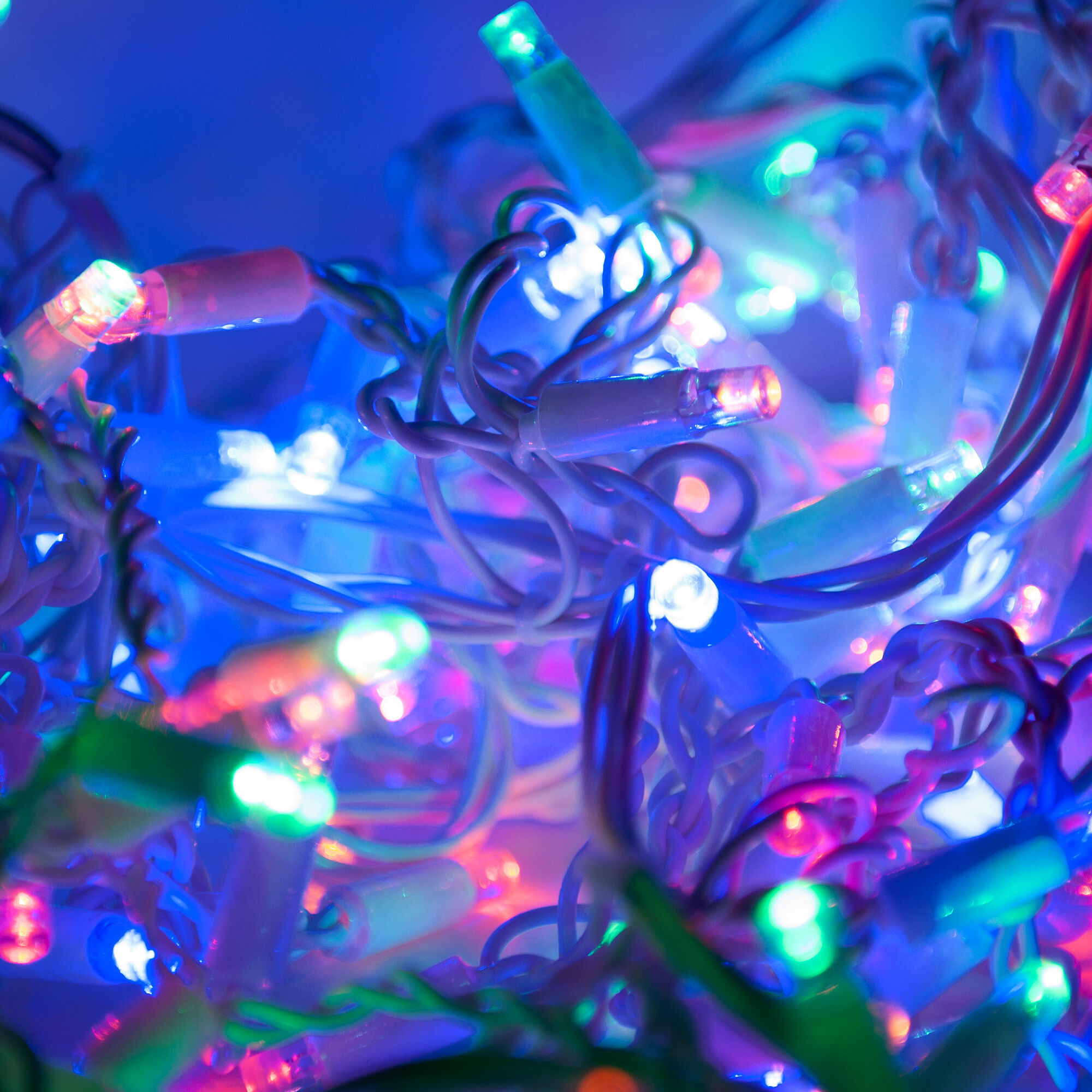 Гирлянда Eurosvet 100-101 100-101 мульти 3*0,6м IP65 a060408