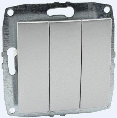 Выключатель трехклавишный Mono Electric Despina-Larissa 10А 250В серебро 500-002122-114