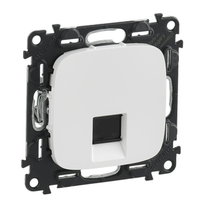 Информационная розетка RJ45 Legrand Valena Allure белая 753740
