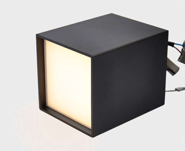Накладной светильник Italline DL 3028 black 3000K
