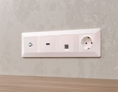 Комплект механизма TV розетки SAT 5-2400MHz 3.5dB Alfa Жемчуг Quant Ambrella Volt MA213050 (AP2130, VM215)