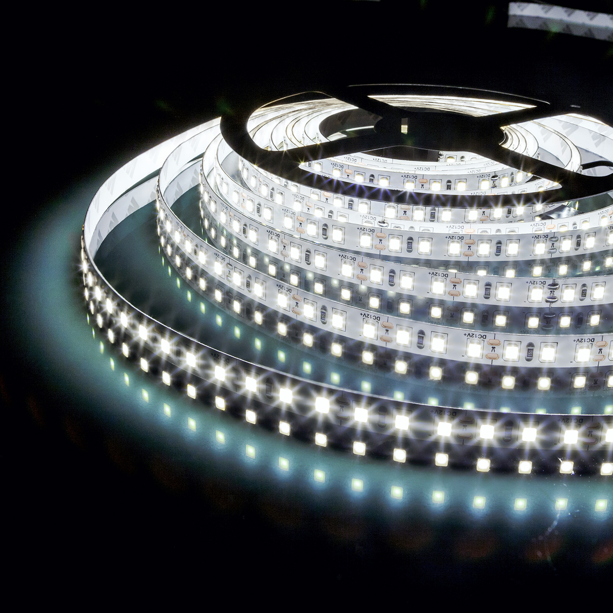 Светодиодная лента Elektrostandard 12V 9,6W 120Led 2835 IP65 холодный белый, 5м 4690389167058