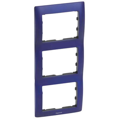 Рамка 3-постовая Legrand Galea Life волшебный синий 771917