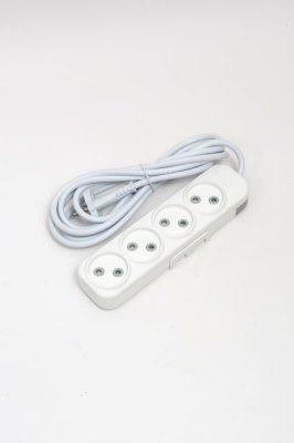 Удлинитель 4вх с защитными шторками ELBI Myra 527-010203-430