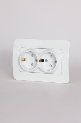 Розетка двухместная с/з с защитой от детей ELBI Jazz 508-010200-917