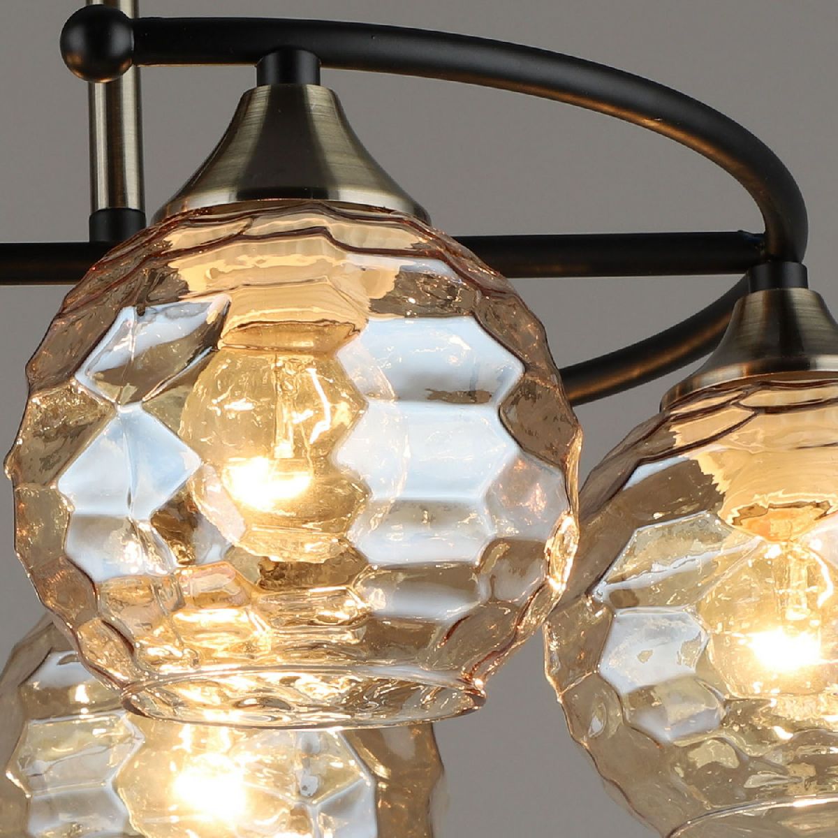 Потолочная люстра Reluce 02000-0.3-06 BK+AB