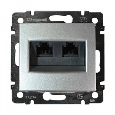 Розетка компьютерная 2хRJ45 Legrand Valena 5e кат UTP на винтах алюминий 770239
