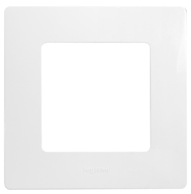 Рамка 1-постовая Legrand Etika белая 672501