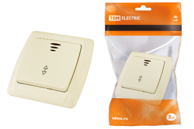 Выключатель одноклавишный с подсветкой на 2 направления Онега TDM Electric SQ1805-0035