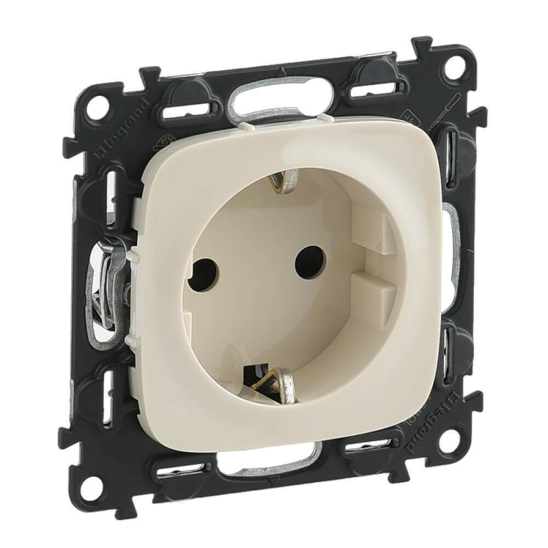 Розетка Legrand Valena Allure 16A 250V с/з безвинтовой зажим слоновая кость 753821