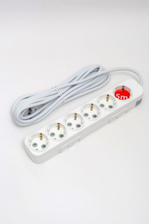 Удлинитель с/з 6вх с защитными шторками ELBI Myra 527-010205-611