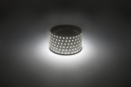 Светодиодная лента Эра 12В 2835 9,6Вт/м 4000K 50м IP20 LS2835-9,6-120-12-4000K-IP20-1 year-50m Б0059924