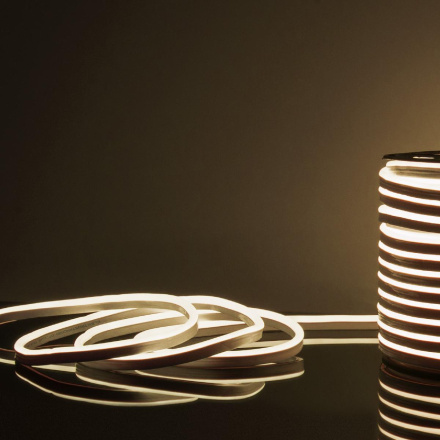 Светодиодный гибкий неон Elektrostandard 220V 9,6W 120Led 2835 IP67 односторонний дневной белый, 50 м 4690389167454 a052994
