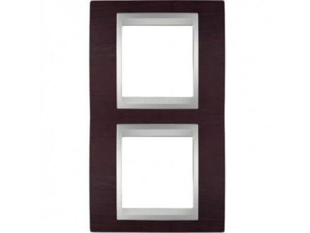Рамка 2-постовая вертикальная Schneider Electric Unica Top MGU66.004V.0M2