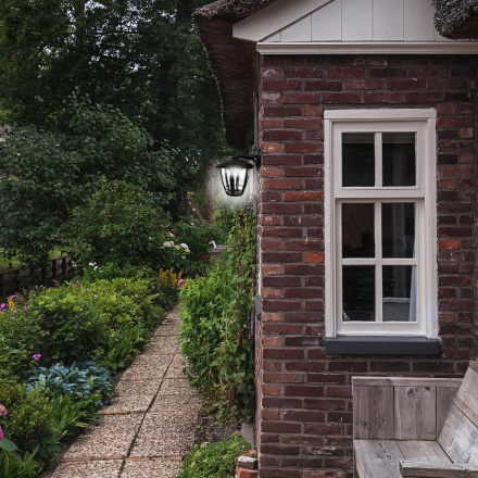 Уличный настенный светильник Apeyron Дели ДБУ 07-8-006 У1 11-191