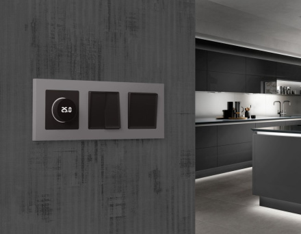 Лицевая панель Alfa (Черный матовый) для терморегулятора теплого пола с цифровым дисплеем Quant Ambrella Volt AP8058