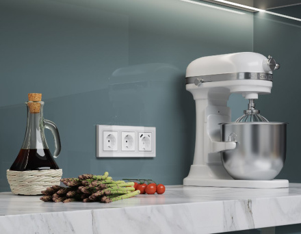 Рамка четырехместная Ambrella Volt Arctic AF580134