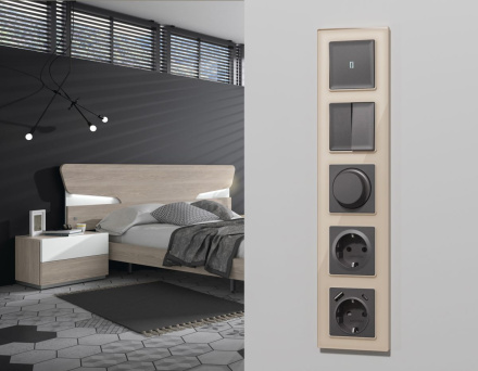 Комплект механизма 2-клавишного перекрестного выключателя 10A-250V Alfa Антрацит серый Quant Ambrella Volt MA653030 (AP6530, VM125)