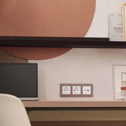 Рамка на 3 поста Werkel Favorit латте 4690389183430 W0031142