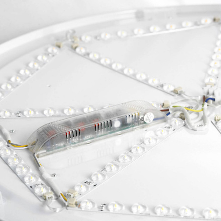 Накладной светильник Lussole Lgo Moonlight LSP-8311