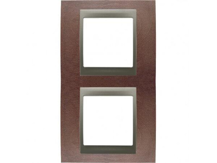 Рамка 2-постовая вертикальная Schneider Electric Unica Top MGU66.004V.2M4