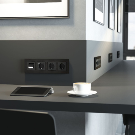 Рамка на 4 поста Werkel AluMax 4690389204104 W0043508 a066332