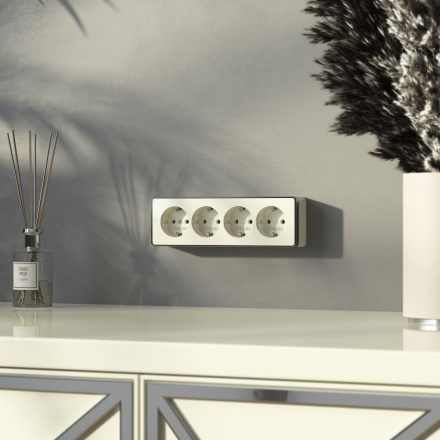 Розетка четверная с заземлением и шторками Werkel Gallant (слоновая кость) W5072204 4690389217999 a071253