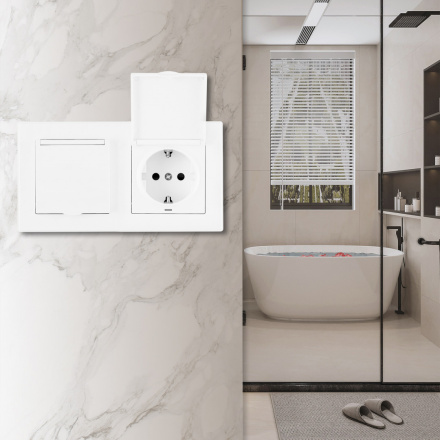 Розетка двойная (двухпостовая) с/з и шторками Arte Milano SET06-2-41-1x2 white