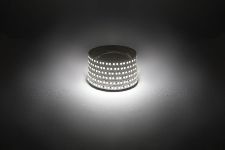 Светодиодная лента Эра 12В 2835 14,4Вт/м 4000K 5м IP20 LS2835-14,4-180-12-4000K-IP20-1 year-5m Б0059904