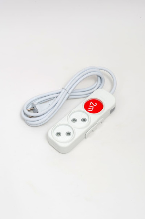 Удлинитель 3вх с защитными шторками ELBI Myra 527-010202-330