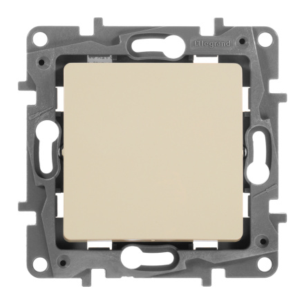 Переключатель одноклавишный промежуточный Legrand Etika 10A 250V слоновая кость 672309