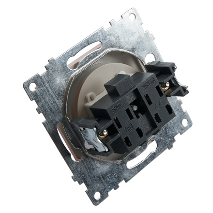 Розетка 1-местная б/з с защитной шторкой Stekker Катрин 39581