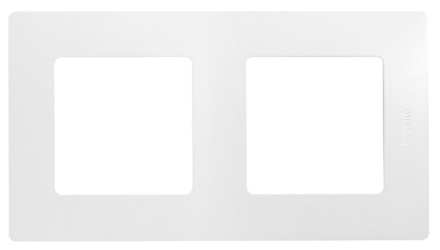 Рамка 2-постовая Legrand Etika белая 672502
