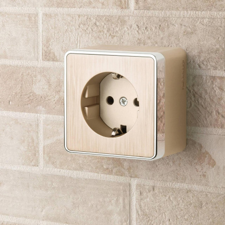 Розетка с заземлением Werkel Gallant шампань рифленый W5071010 4690389164491 a051038