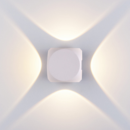 Настенный светильник Elektrostandard 1504 TECHNO LED CUBE белый 4690389147722