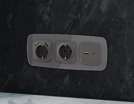 Рамка четырехместная Ambrella Volt Radian OF320654