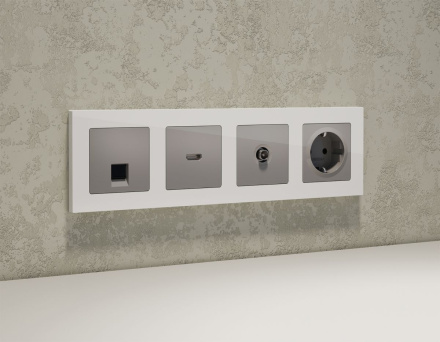 Комплект механизма компьютерной розетки RJ-45 экранированной с автоматической защитной шторкой Alfa Сталь матовый Quant Ambrella Volt MA512005 (AP5120, VM185)