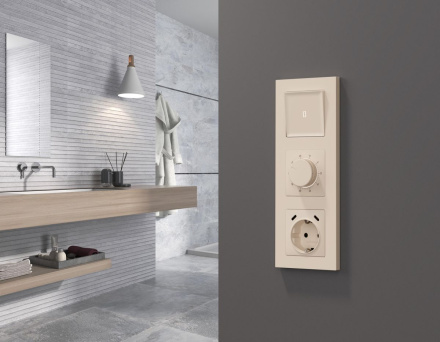 Лицевая панель Alfa (Бежевый матовый) для электрической розетки с/з со шторками 2USB C+C Quant Ambrella Volt AP3305