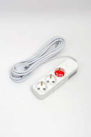 Удлинитель с/з 3вх с защитными шторками с включателем ELBI Myra 527-010205-312