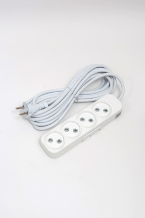 Удлинитель 4вх с защитными шторками ELBI Myra 527-010205-430