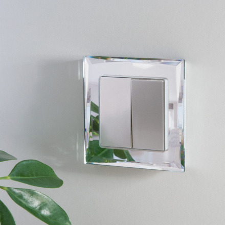 Выключатель двухклавишный проходной Werkel W1122006 4690389164835 a050890