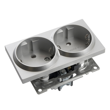 Розетка 2-местная с/з с защитной шторкой Stekker Катрин 39584