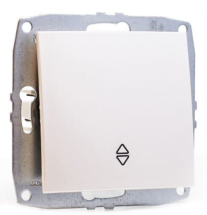 Выключатель одноклавишный перекресный Mono Electric Despina-Larissa 10А 250В жемчуг 500-002525-112