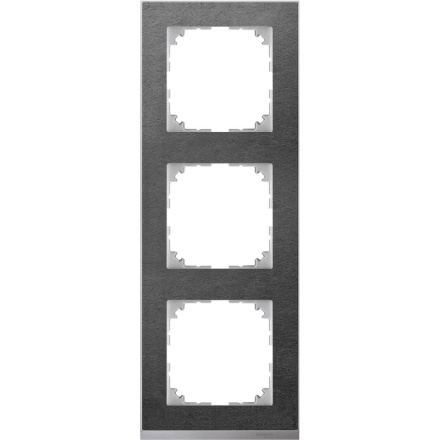 Рамка 3-постовая Schneider Electric Merten System M MTN4030-3669
