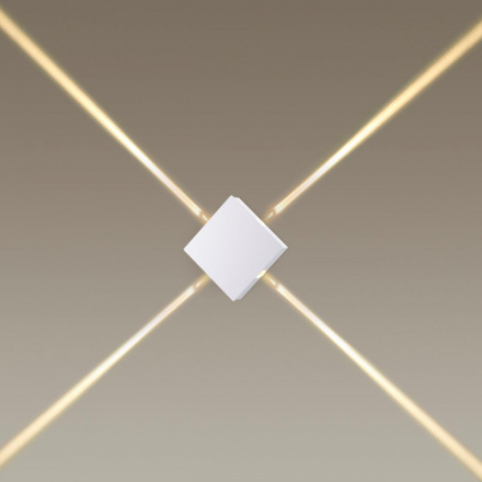 Настенный светильник Odeon Light 4258/8WL