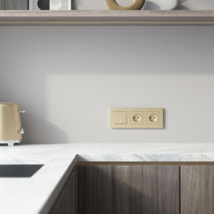 Рамка на 3 поста Werkel Slab (шампань софт) W0032911 4690389218422 a071625